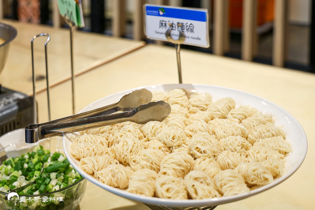 宜蘭賞螢推薦｜頭城農場賞螢火蟲：$499起 起享農村美食吃到飽、專業生態導覽，超強懶人行程全攻略！